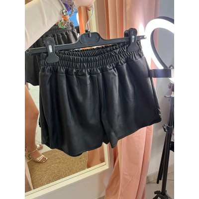 Pantalón Corto Cuero